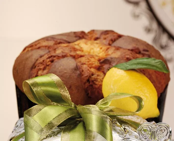 Muzzi Panettone Crema al Limoncello, 35.27 oz | 1kg