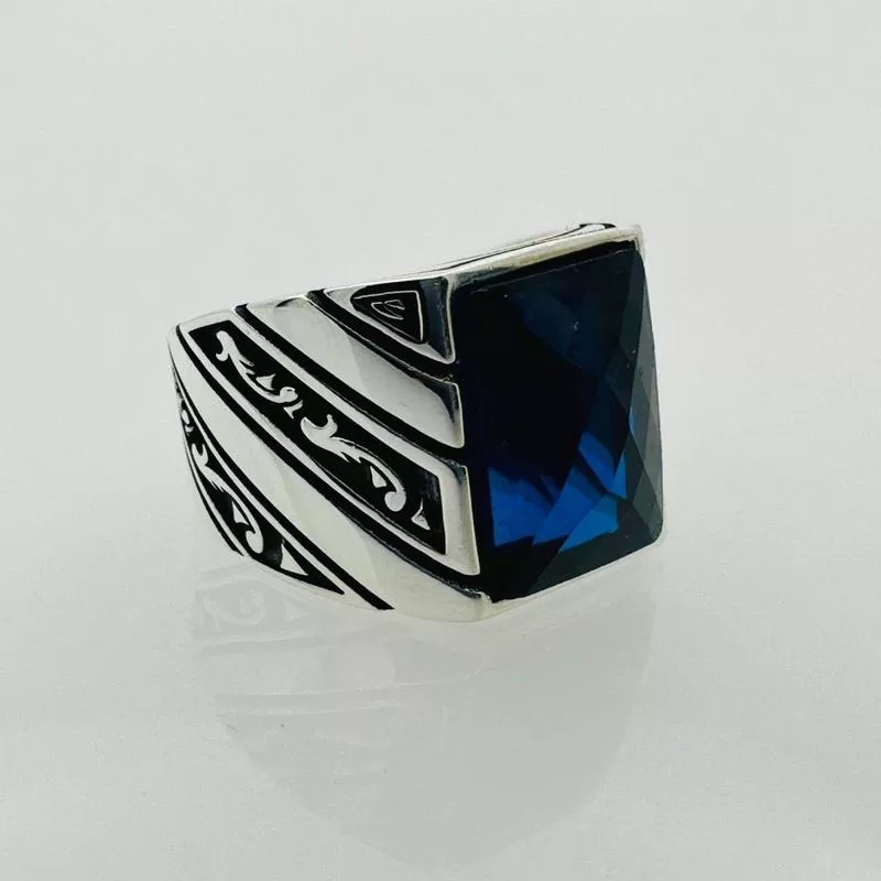 Women 's Oval Emerald Stone Sterling Silver Ring