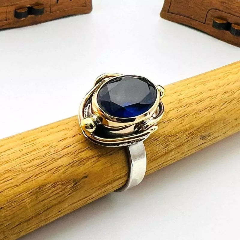 Women 's Sapphire Stone Ring